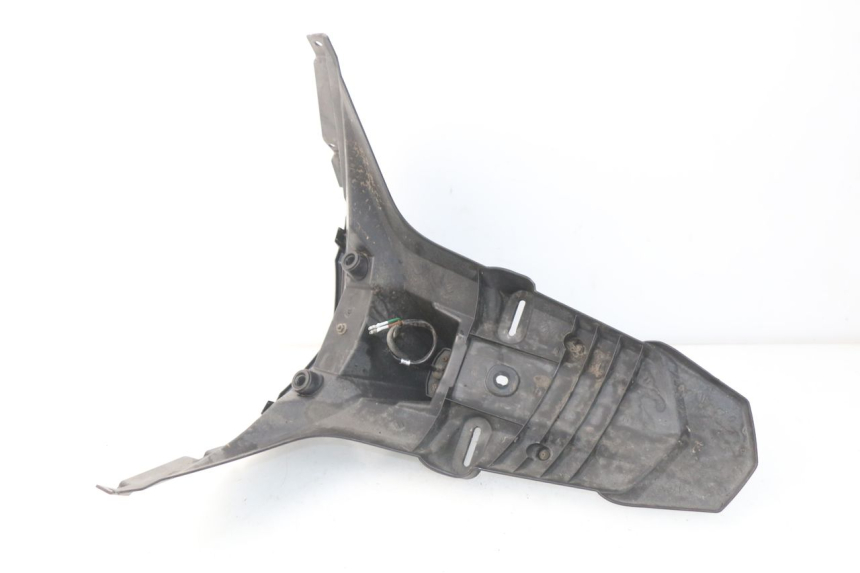 photo de ACHTERSPATBORD SYM GTS EFI ABS 125 (2012 - 2016) - Detail van het onderdeel