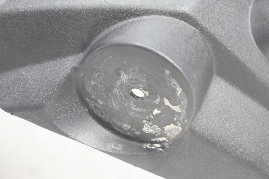 photo de ACHTERSPATBORD PEUGEOT KISBEE 4T 50 (2010 - 2017) - Detail van het onderdeel