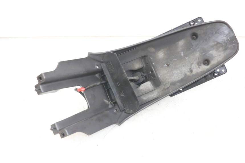 photo de ACHTERSPATBORD PIAGGIO LIBERTY 125 (2009 - 2013) - Detail van het onderdeel