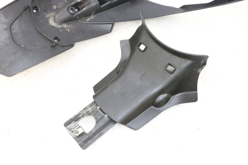 photo de ACHTERSPATBORD PIAGGIO MP3 HPE 300 (2019 - 2026) - Andere kijkhoek