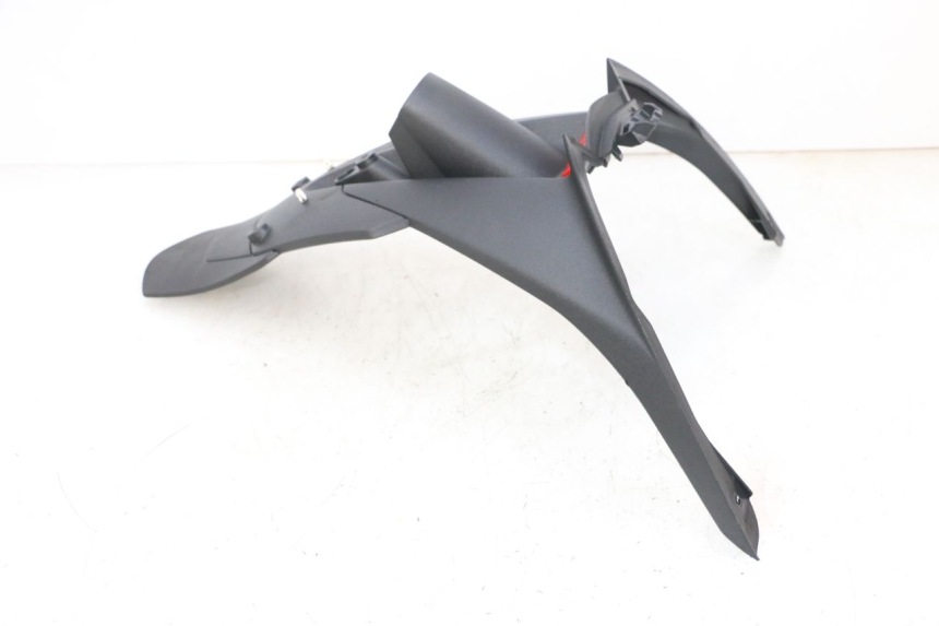 photo de ACHTERSPATBORD PIAGGIO MP3 HPE 300 (2019 - 2026) - Bevestigingspunten