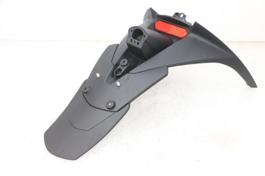 photo de ACHTERSPATBORD PIAGGIO MP3 HPE 300 (2019 - 2026) - Markeringen en referenties