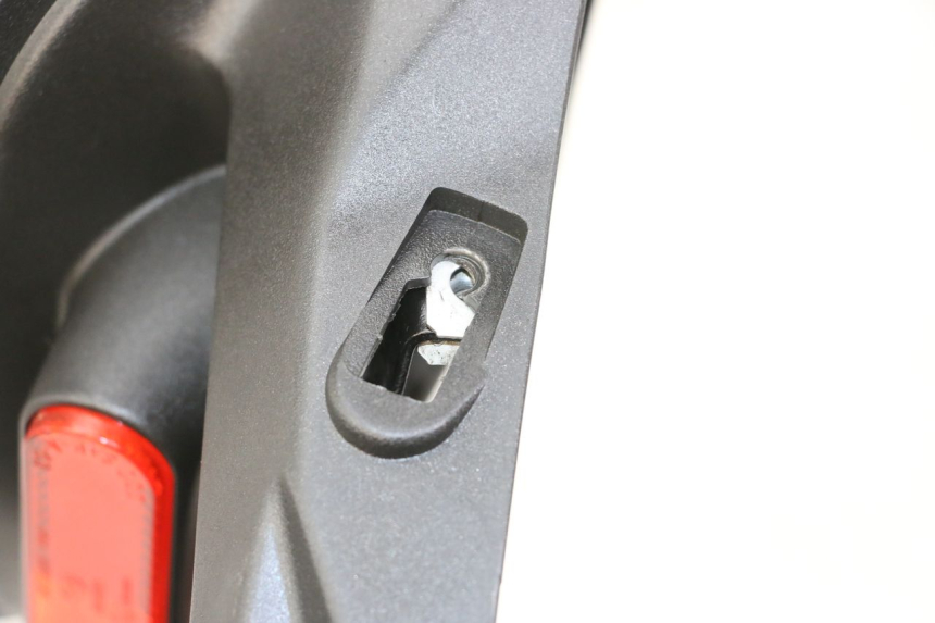 photo de ACHTERSPATBORD PIAGGIO NEW TYPHOON 50 (2010 - 2017) - Zoom op gebruiksstaat