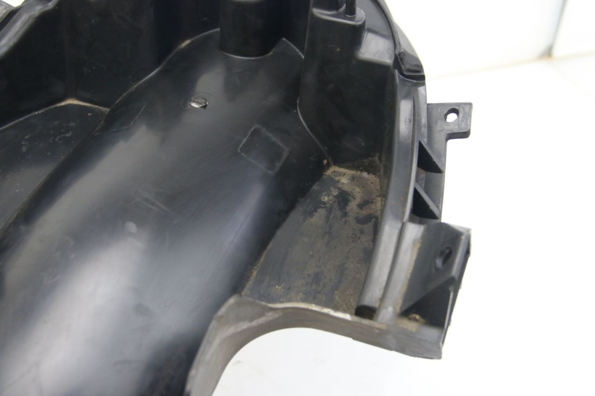 photo de ACHTERSPATBORD SUZUKI SIXTEEN 125 (2008 - 2010) - Detailaanzicht