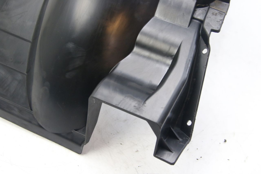 photo de ACHTERSPATBORD SUZUKI SIXTEEN 125 (2008 - 2010) - Alternatieve hoek