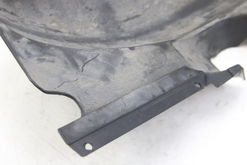 photo de ACHTERSPATBORD SUZUKI SIXTEEN 125 (2008 - 2010) - Bevestigingspunten