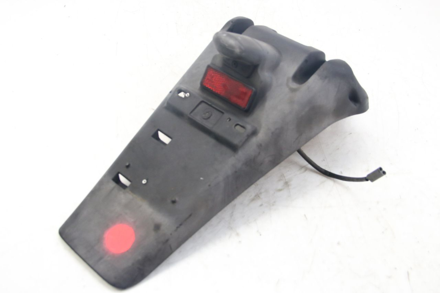 photo de ACHTERSPATBORD MBK SKYLINER 125 (1998 - 2001) - Detail van het onderdeel