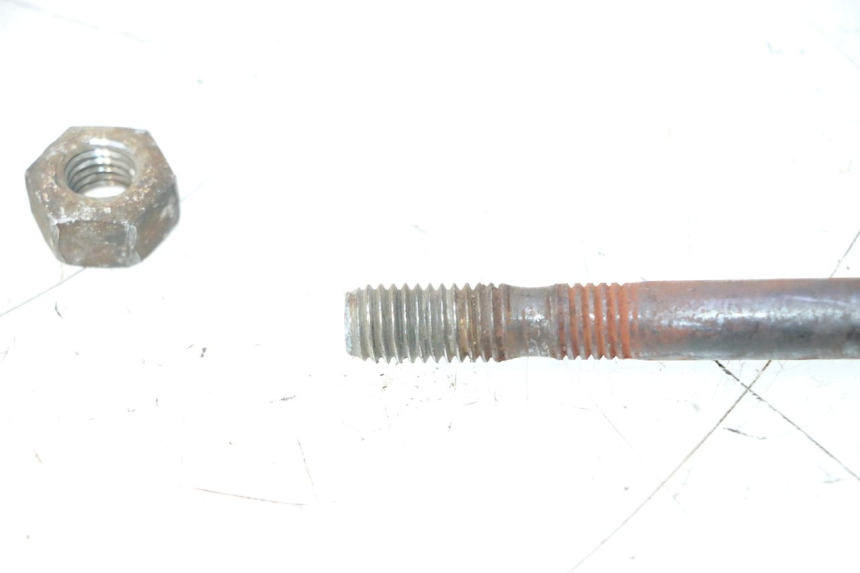 photo de CENTRALE STANDAARD PIAGGIO X8 STREET 125 (2006 - 2007) - Bevestigingspunten
