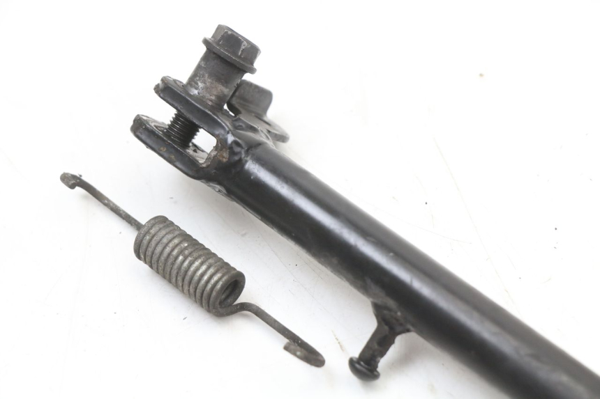 photo de ZIJSTANDAARD SUZUKI BURGMAN 125 (2007 - 2014) - Technische close-up