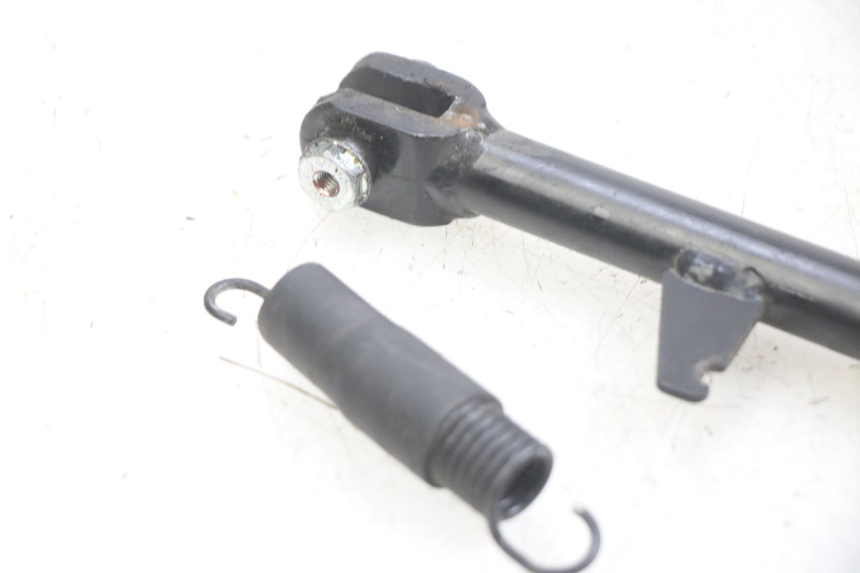 photo de ZIJSTANDAARD HONDA PCX (JF47) 125 (2012 - 2013) - Detail van het onderdeel