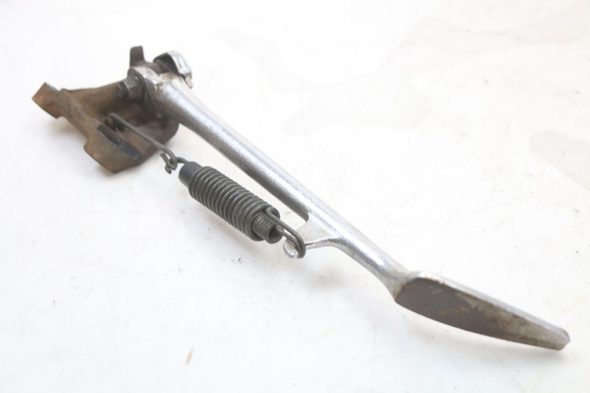 photo de ZIJSTANDAARD YAMAHA XVS DRAG STAR DRAGSTAR 650 (1997 - 2007) - Detail van het onderdeel