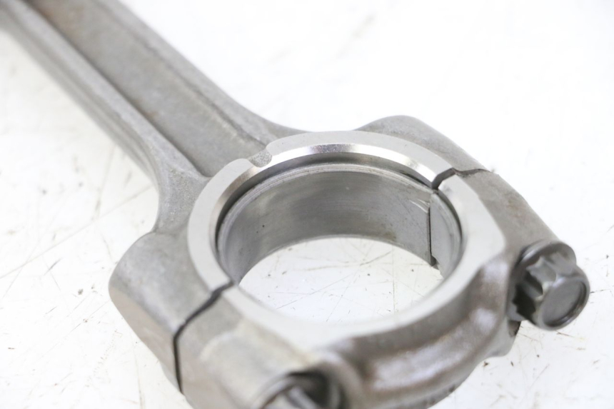 photo de DRIJFSTANG SUZUKI GSR 750 (2011 - 2017) - Detail van het onderdeel