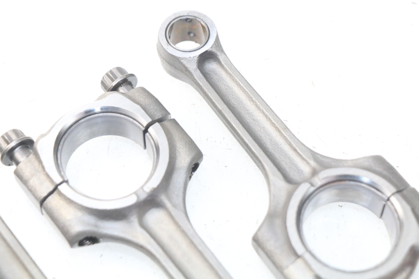 photo de DRIJFSTANG SUZUKI GSX-R GSXR 600 (2001 - 2003) - Detail van het onderdeel