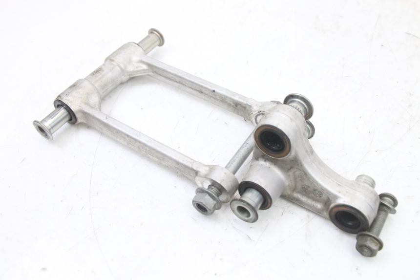 photo de SCHOKDEMPERSTANG BMW S RR ABS S1000RR 1000 (2015 - 2018) - Visuele inspectie