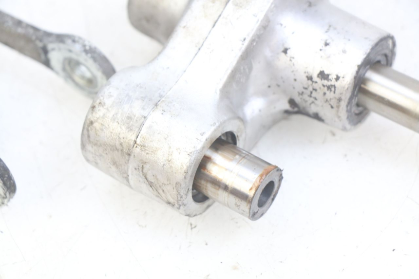 photo de SCHOKDEMPERSTANG YAMAHA FZS FAZER 600 (1998 - 2001) - Markeringen en referenties