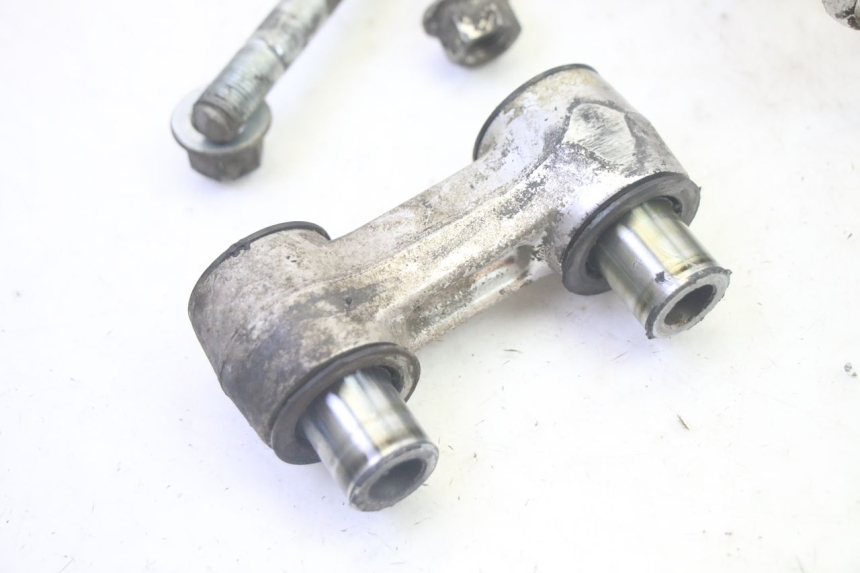 photo de SCHOKDEMPERSTANG KAWASAKI GPZ RX 1000 (1986 - 1988) - Andere kijkhoek