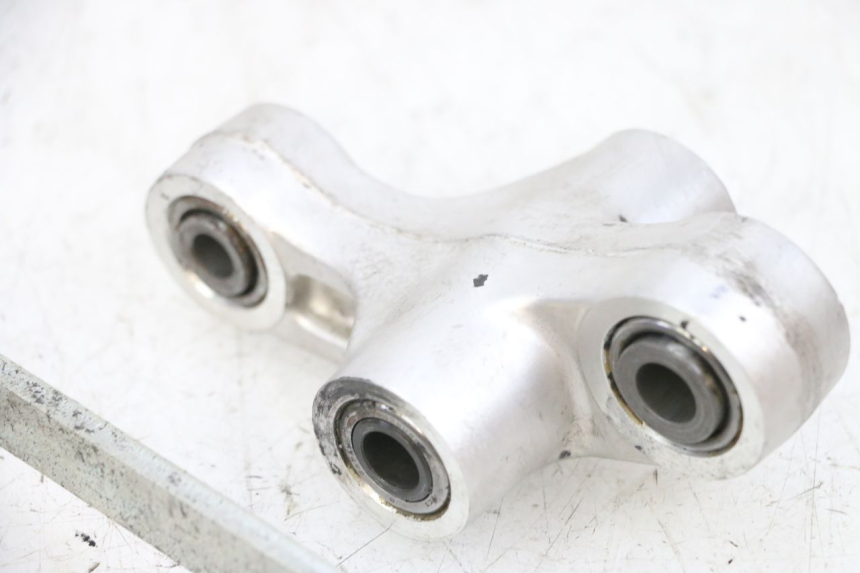 photo de SCHOKDEMPERSTANG SUZUKI GSF N BANDIT 600 (1996 - 1999) - Kenmerkende details