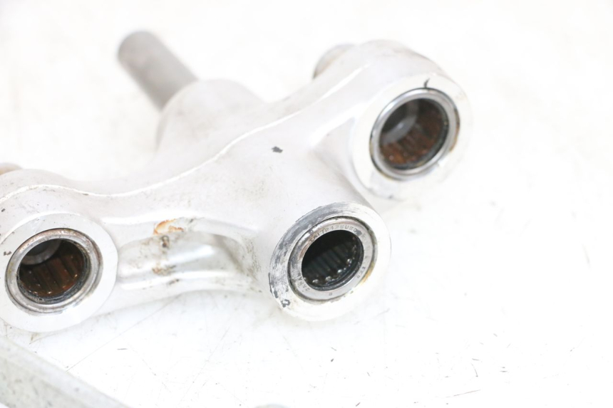 photo de SCHOKDEMPERSTANG SUZUKI GSF N BANDIT 600 (1996 - 1999) - Andere kijkhoek