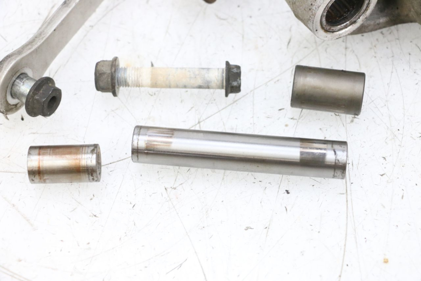 photo de SCHOKDEMPERSTANG SUZUKI GSXR GSX-R 1000 (2003 - 2004) - Markeringen en referenties