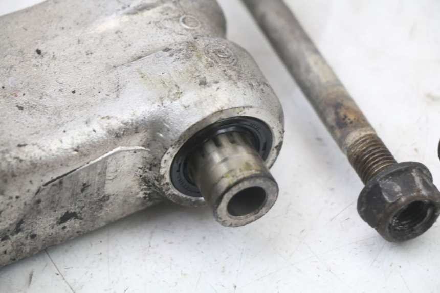 photo de SCHOKDEMPERSTANG HONDA CBR F 1000 (1993 - 1996) - Gecontroleerd onderdeel