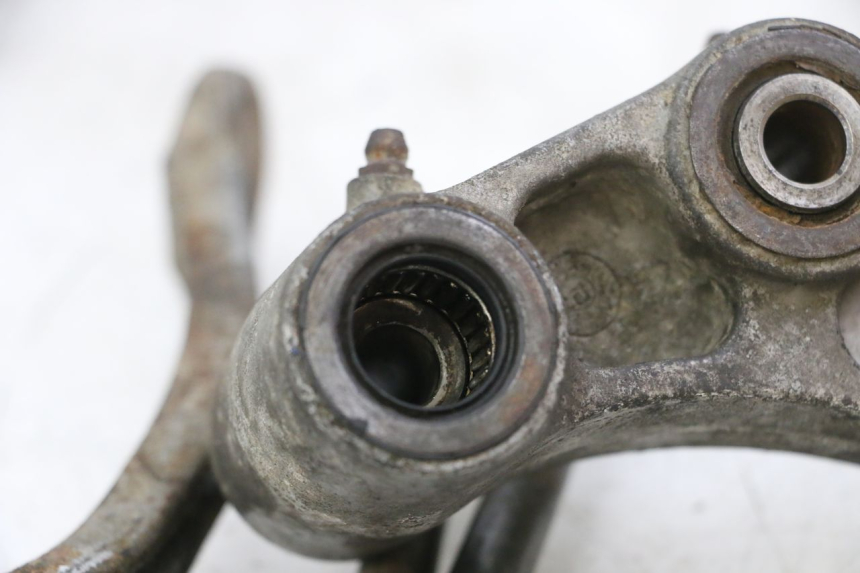 photo de SCHOKDEMPERSTANG KAWASAKI ZR7 ZR-7 S 750 (1999 - 2004) - Bevestigingspunten