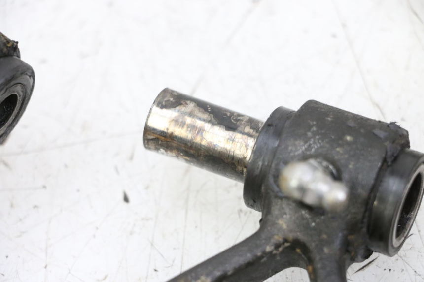 photo de SCHOKDEMPERSTANG KYMCO STRYKER OFF ROAD 125 (1999 - 2005) - Bevestigingspunten