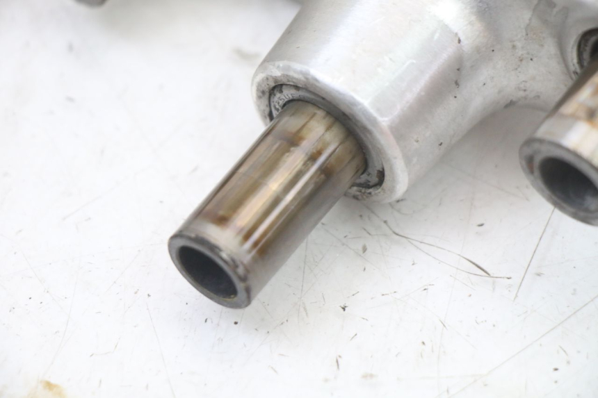 photo de SCHOKDEMPERSTANG SUZUKI GSF S BANDIT 600 (2000 - 2004) - Bevestigingspunten