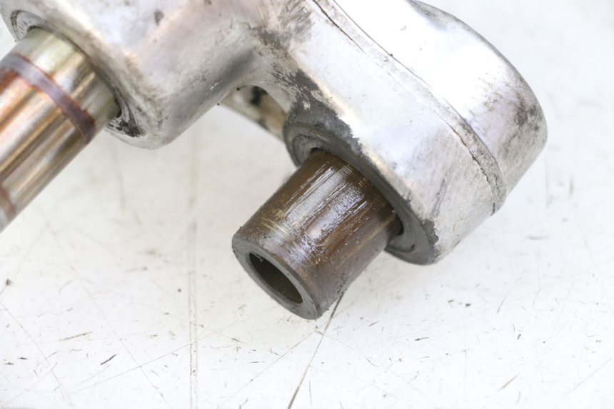 photo de SCHOKDEMPERSTANG SUZUKI SV S 650 (1999 - 2002) - Bevestigingspunten