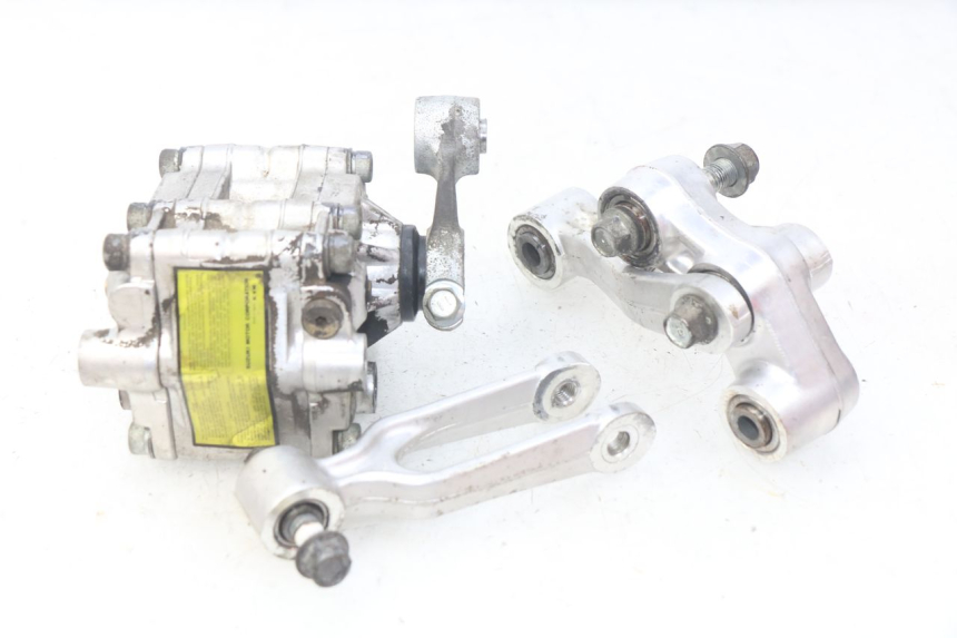 photo de SCHOKBREKERSTANG SUZUKI TLS TL S 1000 (1997 - 2001) - Detail van het onderdeel