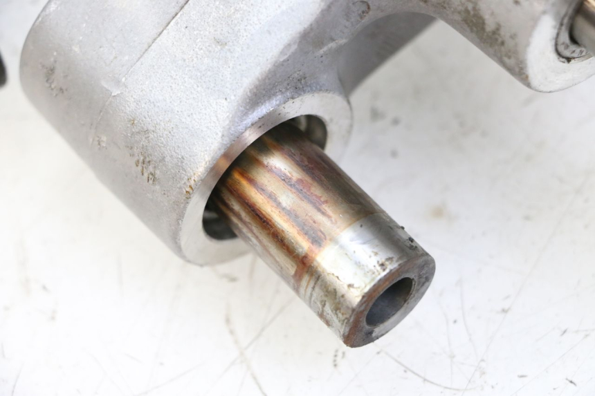 photo de SCHOKBREKERSTANG YAMAHA FZS FAZER 600 (2001 - 2003) - Bevestigingspunten