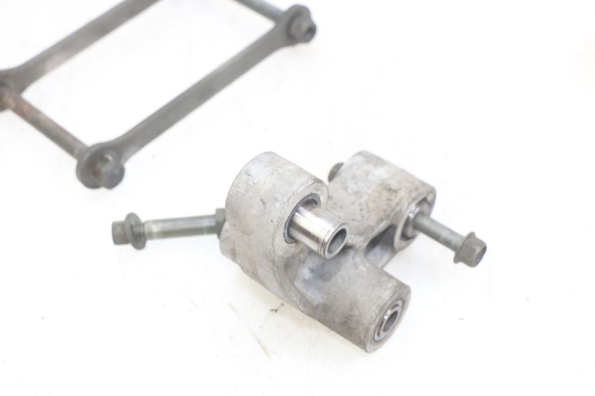 photo de SCHOKDEMPERSTANG YAMAHA YZF R THUNDERCAT 600 (1996 - 2003) - Andere kijkhoek