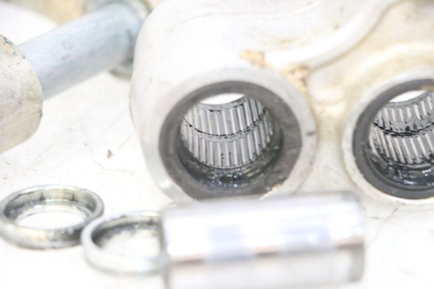 photo de SCHOKDEMPERSTANG YAMAHA YZF YZ-F 450 (2014 - 2016) - Markeringen en referenties