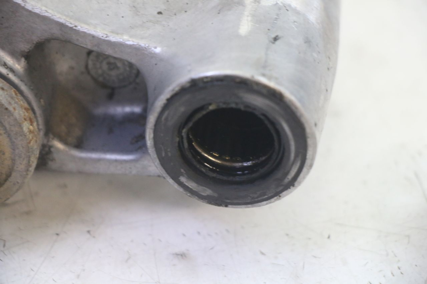 photo de SCHOKBREKERSTANG KAWASAKI ZR 7 750 (1999 - 2004) - Kenmerkende details