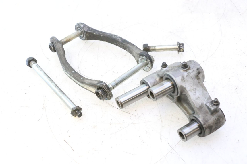 photo de SCHOKBREKERSTANG KAWASAKI ZZR 600 (1995 - 2004) - Detail van het onderdeel