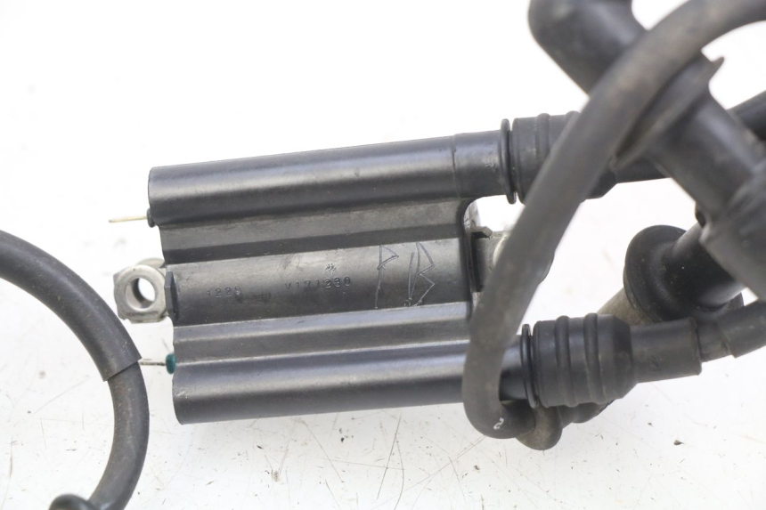 photo de BOBINE HONDA CB R 1000 (2018 - 2023) - Andere kijkhoek
