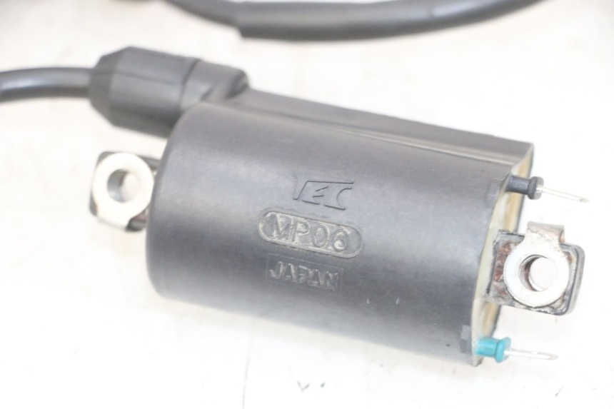 photo de BOBINE HONDA CBF 500 (2004 - 2007) - Zoom op gebruiksstaat