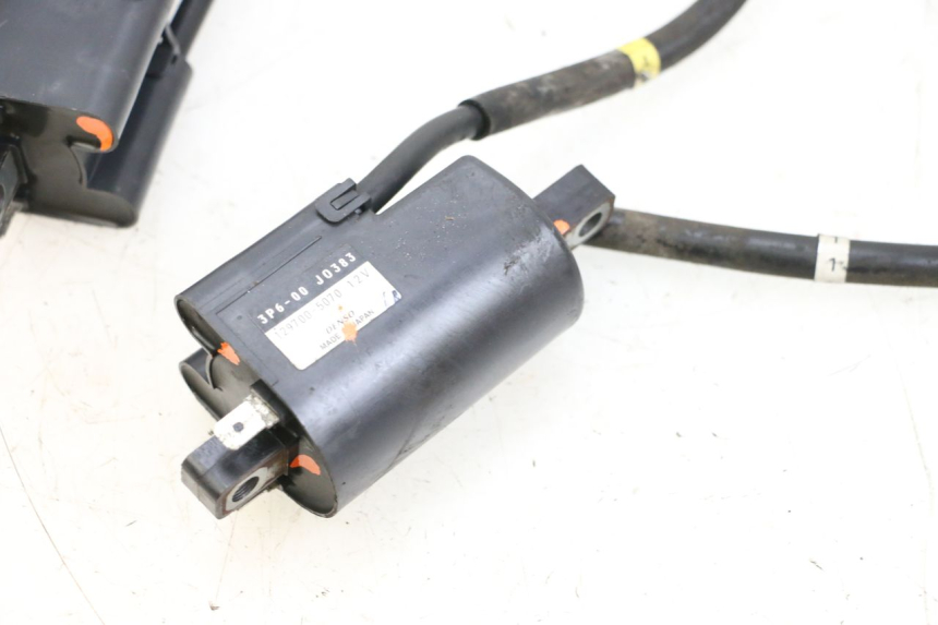 photo de BOBINE YAMAHA FJR ABS 1300 (2006 - 2012) - Bevestigingspunten