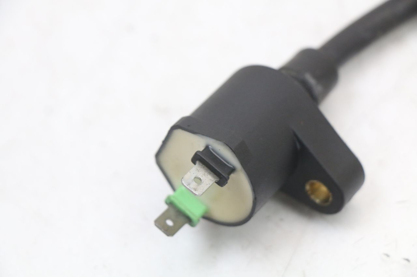 photo de BOBINE PEUGEOT KISBEE 4T 50 (2010 - 2017) - Zoom op gebruiksstaat