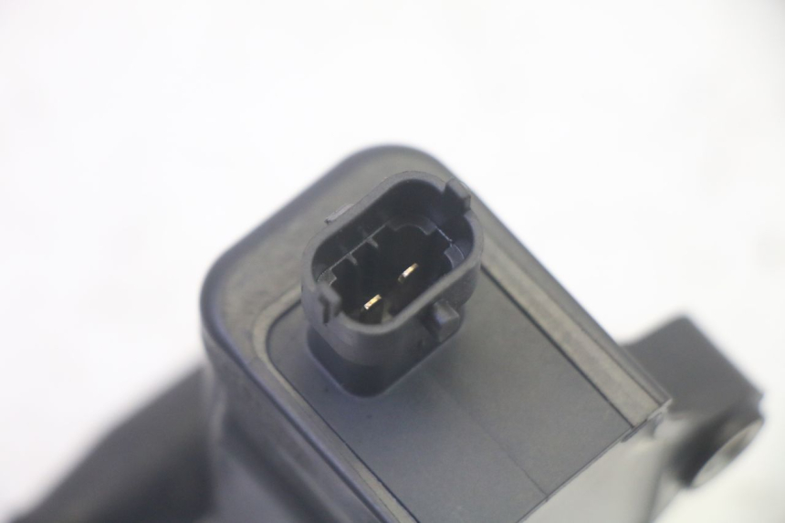 photo de BOBINE PIAGGIO MP3 HPE 350 (2018 - 2020) - Andere kijkhoek