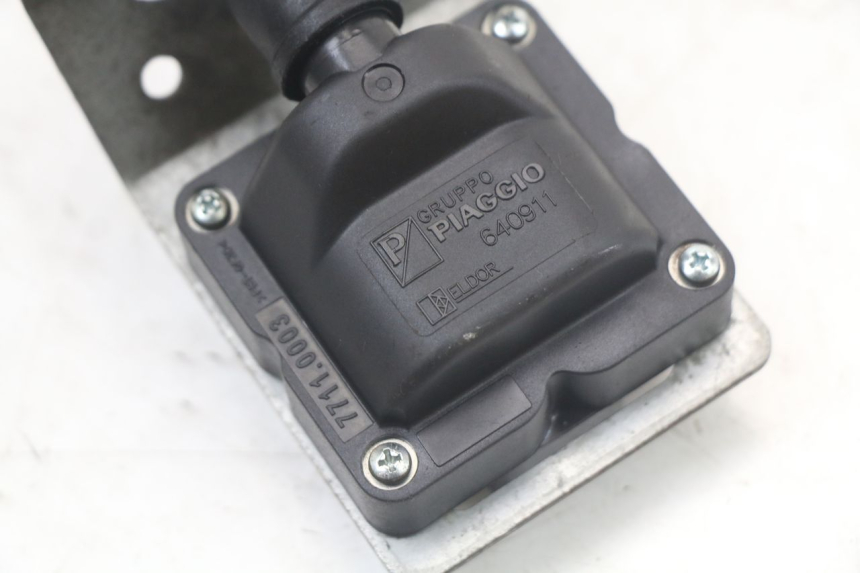 photo de BOBINE PIAGGIO MP3 LT 400 (2007 - 2012) - Technische close-up