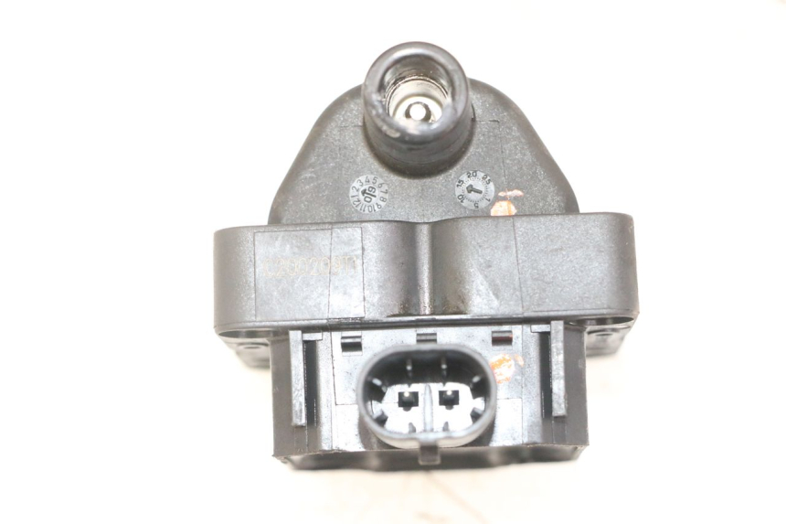 photo de BOBINE PIAGGIO MP3 LT 400 (2007 - 2012) - Andere kijkhoek