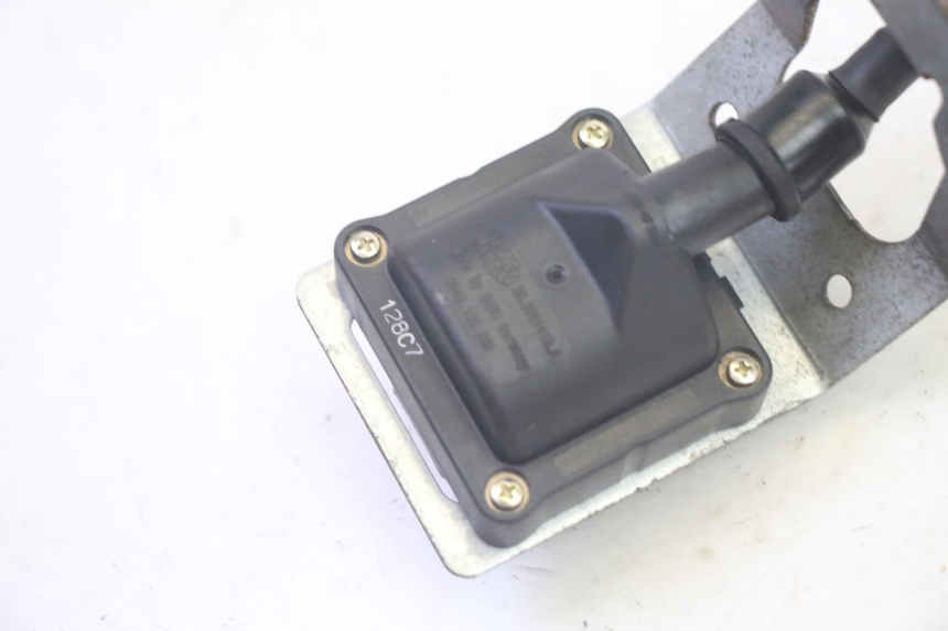 photo de BOBINE PIAGGIO MP3 LT 400 (2007 - 2012) - Detail van het onderdeel