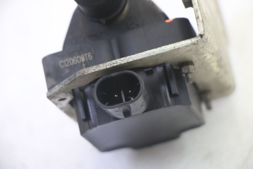 photo de BOBINE PIAGGIO MP3 RL 250 (2006 - 2010) - Bevestigingspunten