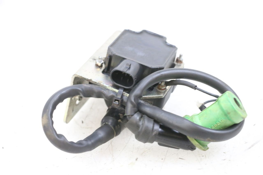 photo de BOBINE PIAGGIO MP3 RL 250 (2006 - 2010) - Bevestigingspunten