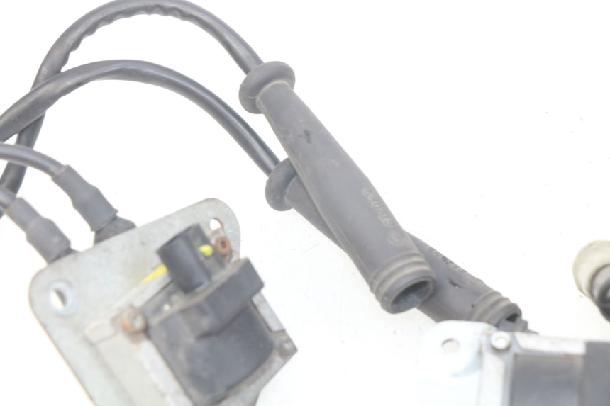 photo de BOBINE APRILIA SRV 850 (2012 - 2017) - Bevestigingspunten