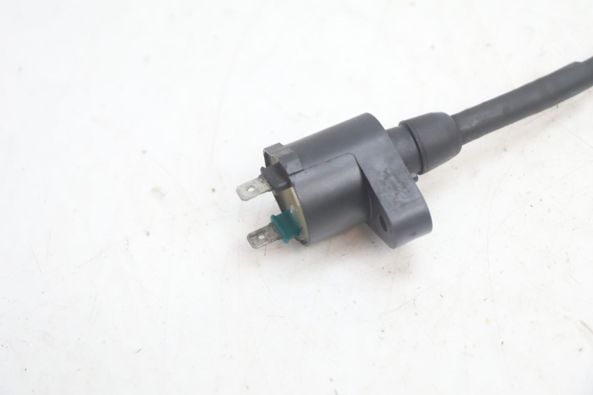 photo de BOBINE PEUGEOT TREKKER 50 (1995 - 2004) - Detail van het onderdeel