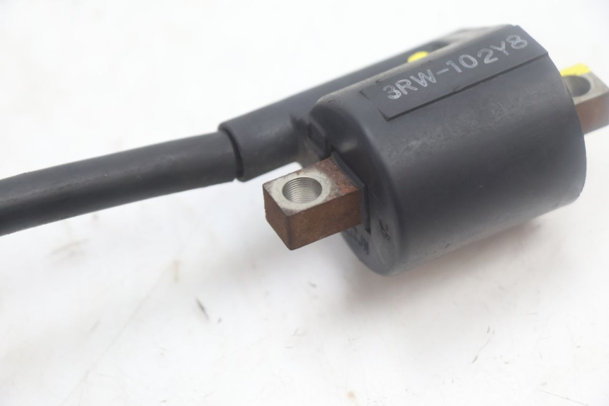 photo de BOBINE YAMAHA YP MAJESTY 125 (2002 - 2006) - Bevestigingspunten