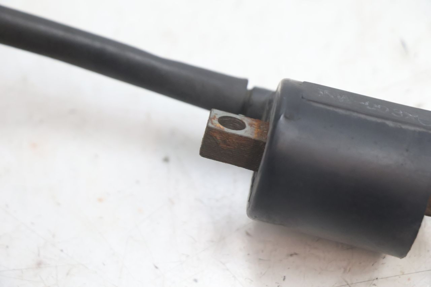 photo de BOBINE YAMAHA YP MAJESTY 125 (2002 - 2006) - Bevestigingspunten
