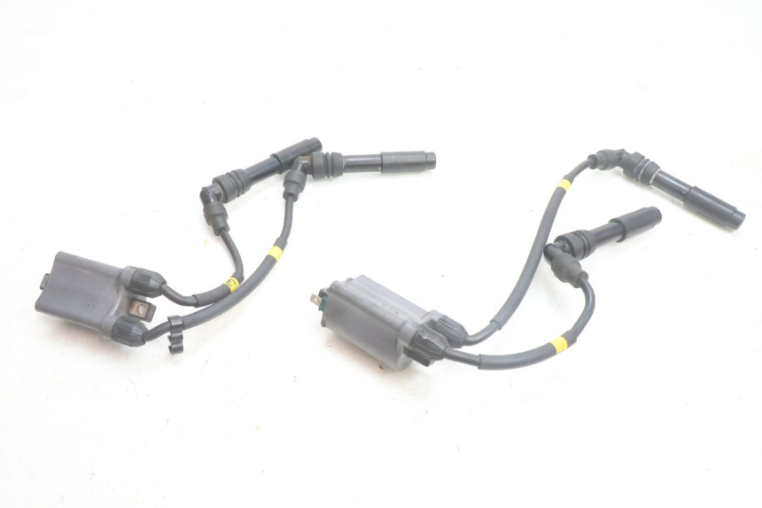 photo de BOBINE KAWASAKI ZZR 600 (1995 - 2004) - Detail van het onderdeel