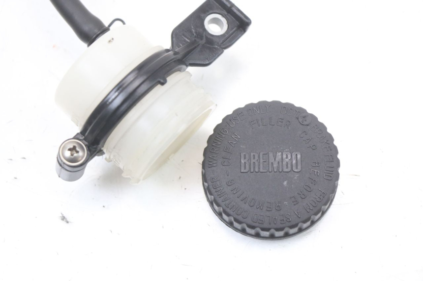 photo de REMMESTVLOEISTOFRESERVOIR MOTO GUZZI NORGE 8V GT 1200 (2011 - 2016) - Bevestigingspunten